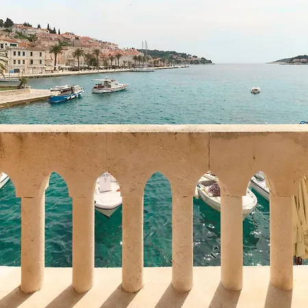 Apartment Mama Marija Hvar Town Zewnętrze zdjęcie